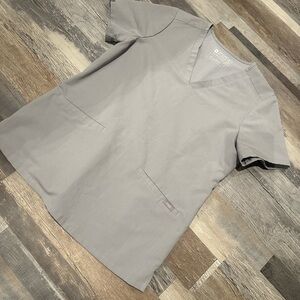 FIGS women’s Grey Scrub Top